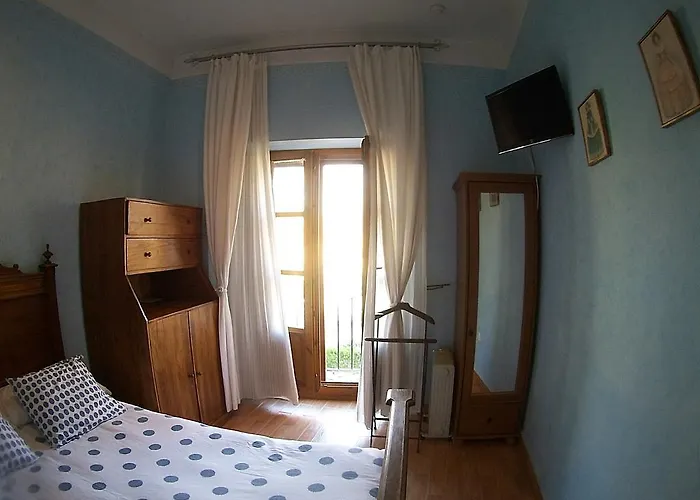 Natura בית הארחה *